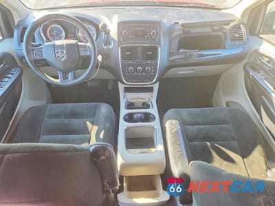 Zdjęcie 8 z 14 samochodu: 2016 DODGE GRAND CARAVAN SXT VIN:2C4RDGCG7GR270551 - miniatura