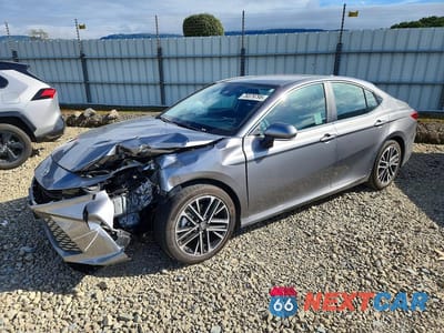 2025 TOYOTA CAMRY XLE 4T1DAACK1SU582313 - główne zdjęcie licytacji z USA - miniatura