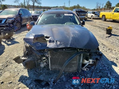 Piąte zdjęcie samochodu w środku: 2011 BMW 528 I VIN:WBAFR1C55BDS36732 - miniatura