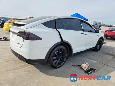 Trzecie zdjęcie samochodu z tyłu: 2017 TESLA MODEL X VIN:5YJXCBE47HF051876 - miniatura