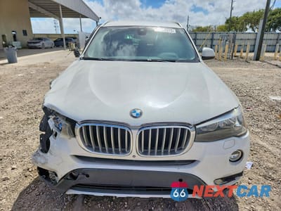 Piąte zdjęcie samochodu w środku: 2017 BMW X3 XDRIVE28I VIN:5UXWX9C55H0T15260 - miniatura