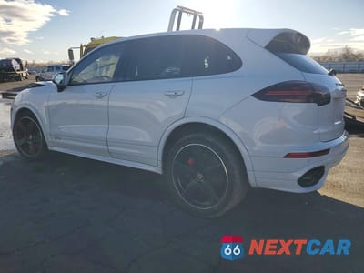 Drugie zdjęcie samochodu z przodu: 2016 PORSCHE CAYENNE GT VIN:WP1AD2A29GLA80233 - miniatura