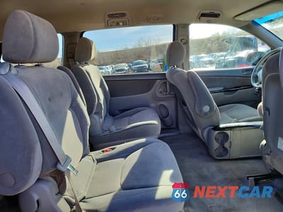 Zdjęcie 11 z 13 samochodu: 2005 TOYOTA SIENNA CE VIN:5TDZA23C25S336775 - miniatura