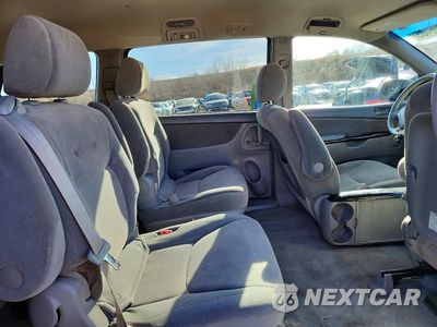 Zdjęcie 11 z 14 samochodu: 2005 TOYOTA SIENNA CE VIN:5TDZA23C25S336775 - miniatura