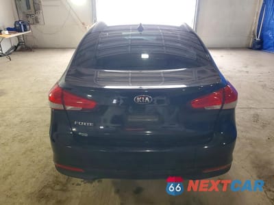 Zdjęcie 6 z 12 samochodu: 2017 KIA FORTE LX VIN:3KPFL4A79HE067512 - miniatura
