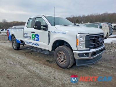 Czwarte zdjęcie samochodu z boku: 2023 FORD F250 SUPER DUTY VIN:1FT7X2BA2PEE04782 - miniatura