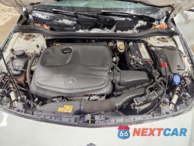 Zdjęcie 11 z 12 samochodu: 2019 MERCEDES-BENZ CLA 250 4MATIC VIN:WDDSJ4GB8KN706438 - miniatura