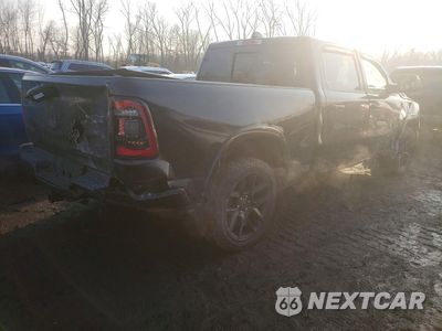 Trzecie zdjęcie samochodu z tyłu: 2021 RAM TRUCKS 1500 LARAMIE VIN:1C6SRFRT5MN641885 - miniatura