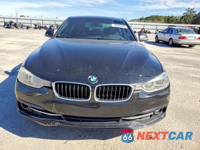 Piąte zdjęcie samochodu w środku: 2018 BMW 330E VIN:WBA8E1C53JA177944 - miniatura