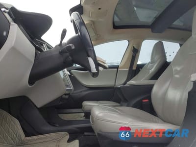 Zdjęcie 7 z 11 samochodu: 2014 TESLA MODEL S 85 4DR VIN:5YJSA1H13EFP42295 - miniatura