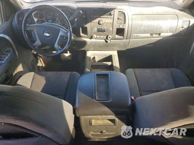 Zdjęcie 8 z 13 samochodu: 2009 CHEVROLET SILVERADO C1500 LT VIN:3GCEC23069G164530 - miniatura