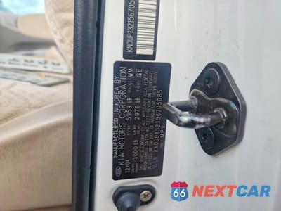 Zdjęcie 13 z 13 samochodu: 2005 KIA SEDONA LX VIN:KNDUP132156705085 - miniatura