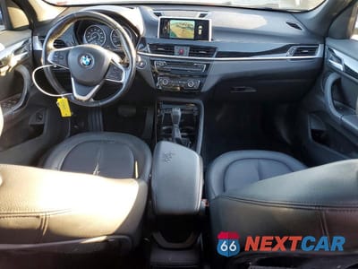Zdjęcie 8 z 12 samochodu: 2016 BMW X1 XDRIVE28I VIN:WBXHT3C37G5E56551 - miniatura