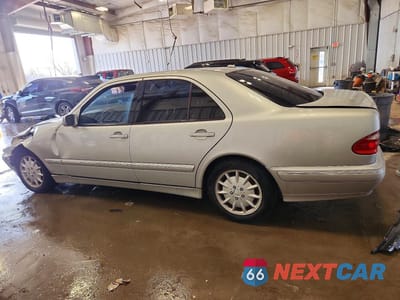 Drugie zdjęcie samochodu z przodu: 2001 MERCEDES-BENZ E 320 VIN:WDBJF65J51B298900 - miniatura