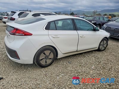 Trzecie zdjęcie samochodu z tyłu: 2020 HYUNDAI IONIQ SE VIN:KMHC75LC6LU235524 - miniatura