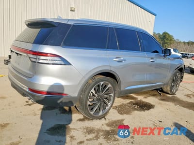 Trzecie zdjęcie samochodu z tyłu: 2020 LINCOLN AVIATOR RESERVE VIN:5LM5J7XC9LGL16769 - miniatura