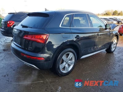 Trzecie zdjęcie samochodu z tyłu: 2019 AUDI Q5 PREMIUM VIN:WA1ANAFYXK2119491 - miniatura
