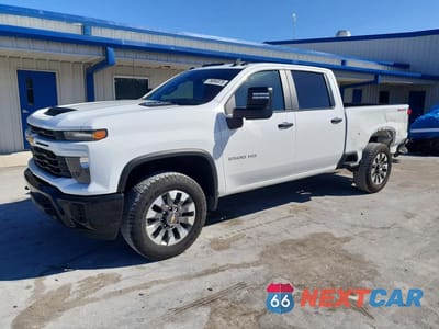 2025 CHEVROLET SILVERADO K2500 CUSTOM 1GC4KME76SF366523 - główne zdjęcie licytacji z USA - miniatura