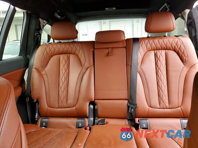 Zdjęcie 10 z 12 samochodu: 2024 BMW X7 M60I VIN:5UX33EM04R9T06315 - miniatura