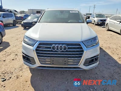 Piąte zdjęcie samochodu w środku: 2018 AUDI Q7 PREMIUM PLUS VIN:WA1LHAF73JD023499 - miniatura