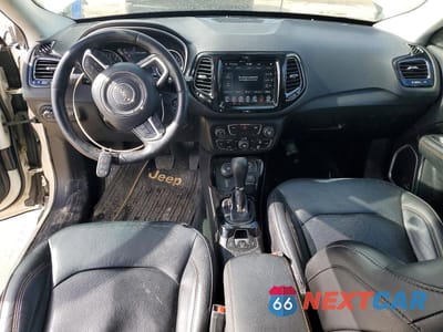 Zdjęcie 8 z 11 samochodu: 2019 JEEP COMPASS LIMITED VIN:3C4NJDCB0KT817708 - miniatura