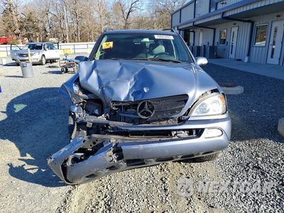 Piąte zdjęcie samochodu w środku: 2004 MERCEDES BENZ ML 350 VIN:4JGAB57E44A478950 - miniatura