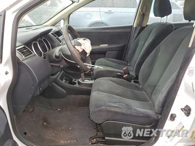 Zdjęcie 7 z 13 samochodu: 2011 NISSAN VERSA S VIN:3N1BC1AP3BL464510 - miniatura