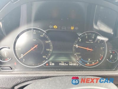 Zdjęcie 9 z 12 samochodu: 2018 BMW 330 XI VIN:WBA8D9C52JA607884 - miniatura