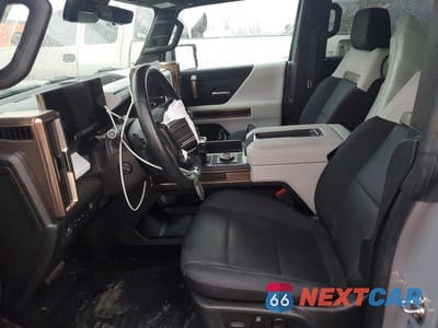 Zdjęcie 7 z 12 samochodu: 2025 GMC HUMMER SUV 2X VIN:1GKT0NDE3SU117393 - miniatura