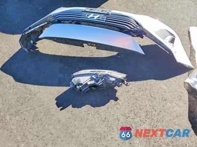 Zdjęcie 12 z 13 samochodu: 2018 HYUNDAI IONIQ LIMITED VIN:KMHC75LD4JU077917 - miniatura