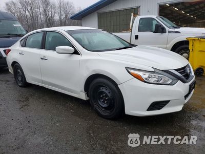 Czwarte zdjęcie samochodu z boku: 2017 NISSAN ALTIMA 2.5 VIN:1N4AL3AP2HN329196 - miniatura
