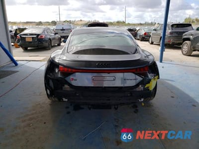 Zdjęcie 6 z 12 samochodu: 2023 AUDI RS E-TRON GT VIN:WAUBHBFWXP7901139 - miniatura