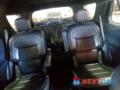 Zdjęcie 10 z 14 samochodu: 2020 FORD EXPLORER XLT VIN:1FMSK8DH3LGA22535 - miniatura