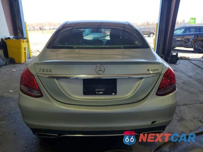 Zdjęcie 6 z 12 samochodu: 2016 MERCEDES-BENZ C 300 4MATIC VIN:55SWF4KB7GU120080 - miniatura