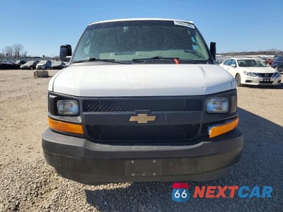 Piąte zdjęcie samochodu w środku: 2017 CHEVROLET EXPRESS 2500 CARGO DELIVERY VAN VIN:1GCWGAF13H1325386 - miniatura