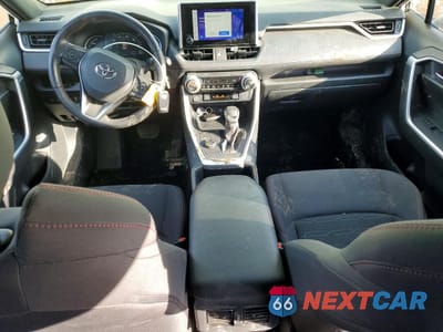 Zdjęcie 8 z 14 samochodu: 2023 TOYOTA RAV4 PRIME SE VIN:JTMAB3FV6PD136042 - miniatura