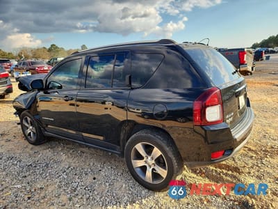 Drugie zdjęcie samochodu z przodu: 2017 JEEP COMPASS LATITUDE VIN:1C4NJDEB1HD177150 - miniatura
