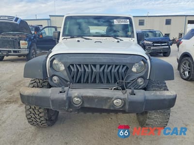 Piąte zdjęcie samochodu w środku: 2018 JEEP WRANGLER VIN:1C4HJWDG6JL930818 - miniatura