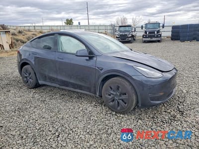 Czwarte zdjęcie samochodu z boku: 2024 TESLA MODEL Y VIN:7SAYGDEE8RA231172 - miniatura