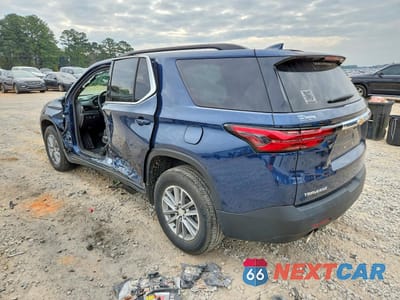 Drugie zdjęcie samochodu z przodu: 2022 CHEVROLET TRAVERSE LT VIN:1GNERGKW7NJ144370 - miniatura