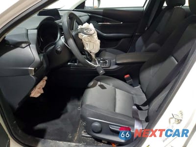 Zdjęcie 7 z 13 samochodu: 2025 MAZDA CX-30 VIN:3MVDMBAM7SM752716 - miniatura