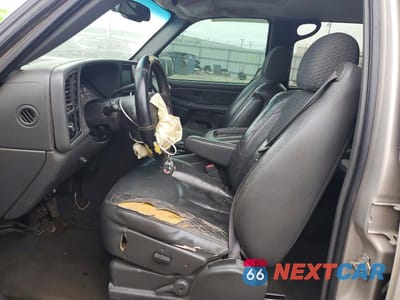 Zdjęcie 7 z 12 samochodu: 2004 CHEVROLET AVALANCHE K1500 VIN:3GNEK12T84G210044 - miniatura