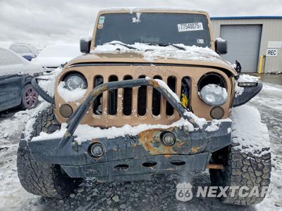 Piąte zdjęcie samochodu w środku: 2015 JEEP WRANGLER UNLIMITED SPORT VIN:1C4HJWDG1FL584099 - miniatura