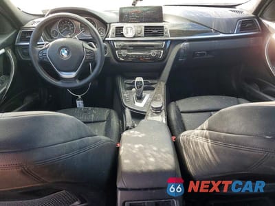 Zdjęcie 8 z 11 samochodu: 2016 BMW 328 XI SULEV VIN:WBA8E3G50GNU01338 - miniatura