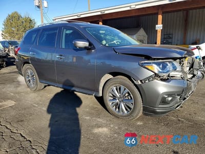 Czwarte zdjęcie samochodu z boku: 2018 NISSAN PATHFINDER S VIN:5N1DR2MM2JC635362 - miniatura