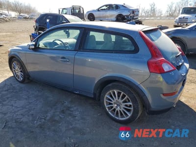 Drugie zdjęcie samochodu z przodu: 2012 VOLVO C30 T5 VIN:YV1672MK8C2269900 - miniatura