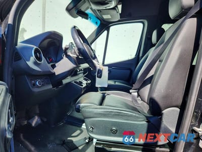 Zdjęcie 7 z 13 samochodu: 2021 MERCEDES-BENZ SPRINTER 2500 VIN:W1Z4EGHY8MT070444 - miniatura
