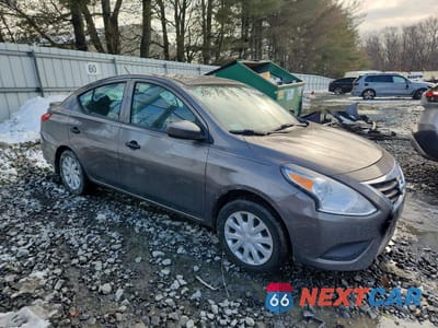 Czwarte zdjęcie samochodu z boku: 2016 NISSAN VERSA S VIN:3N1CN7AP7GL831949 - miniatura
