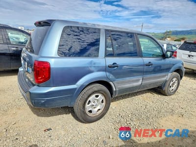 Trzecie zdjęcie samochodu z tyłu: 2005 HONDA PILOT LX VIN:2HKYF18145H557606 - miniatura