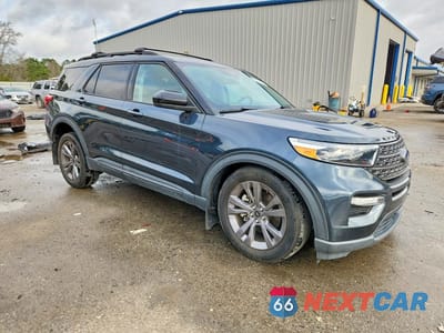 Czwarte zdjęcie samochodu z boku: 2022 FORD EXPLORER XLT VIN:1FMSK8DH1NGB28873 - miniatura